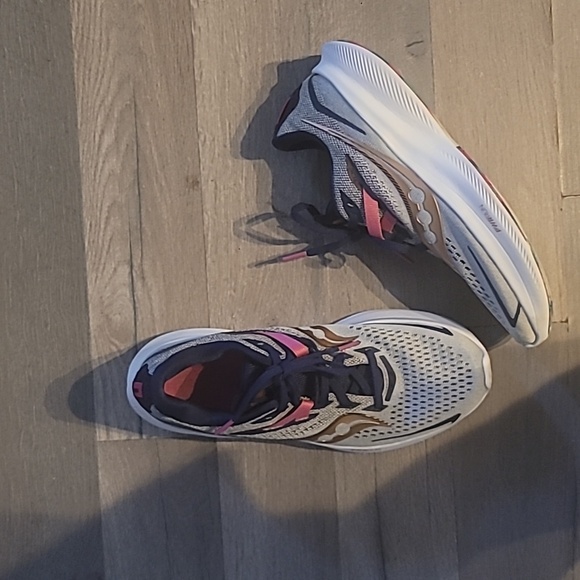 Saucony Shoes Saucony Womens Ride 5 S172940 Gray Running Shoes Saucony Shoes Saucony Womens Ride 5 S172940 Gray Running Shoes